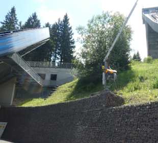 Bei den Skisprungschanzen im Kanzlersgrund
