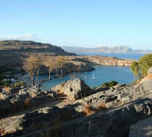 Die Küstenlinie bei Lindos