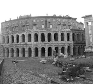 Colosseo bianco e nero