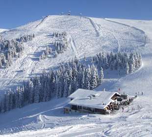 Blick zum Schmittenhöhengipfel, Kettingalmhütte