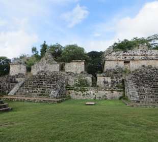 Ein Spaziergang auf dem Ruinen Gelände