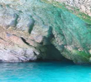 La grotta del bue marino