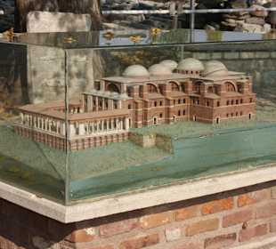 Modell der Johannesbasilika