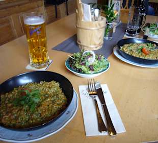 Cafe - Restaurant Dorfstube