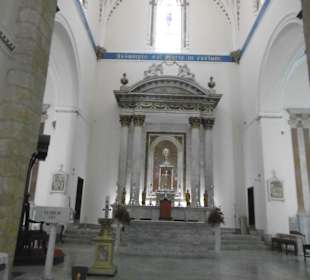 Blick auf den Hauptaltar