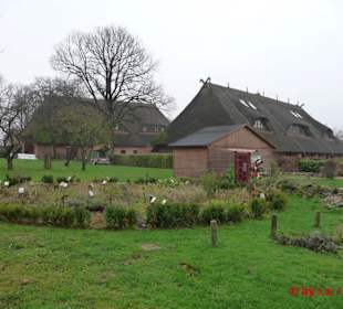 Außenanlage, Kräutergarten, Backstube