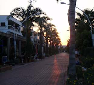 Einkaufstraße in Kadriye