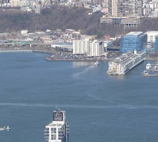 Blick vom Empire auf Hudson/Hotel