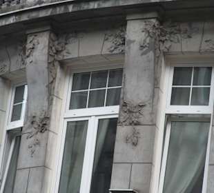 Ulica Wilcza - secesyjny detal