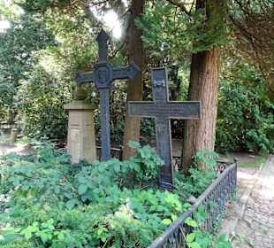 Rundgang über den Alten Friedhof