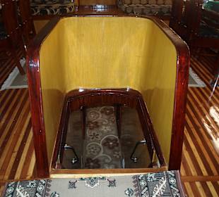 Cabin Entry of Gloria