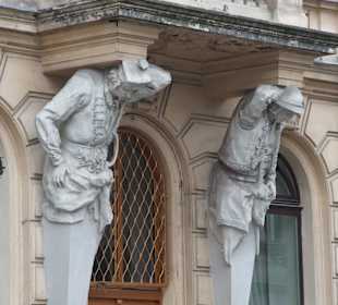 Kamienica "Krakowiacy i górale", ul. Mokotowska