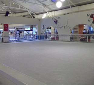 Eisbahn im Einkaufscenter