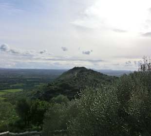 Blick zum 2. Gipfel des Puig de Sta. Magdalena 