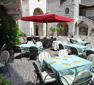 Terrassenplätze der Osteria Il Gallo