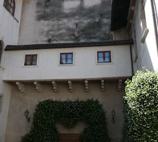 Beim Palazzo Geremia in der Altstadt Trient