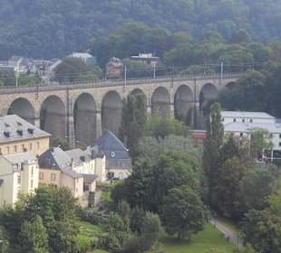 Ausblick auf die Bahnbrücke