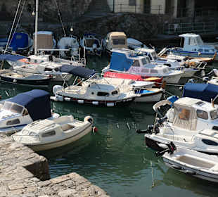 Spaziergang entlang der Promenade Franz Joseph I.