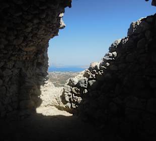 Ruine bei Old Pyli unbedingt ansehen