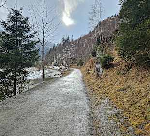 Weg entlang der Gasteiner Ache