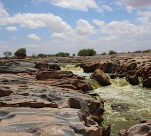 Lugards Falls Tsavo East