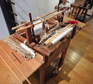 Alter Webstuhl im Museu Etnográfico da Madeira