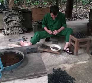 Schuhe aus Fahrzeugreifen