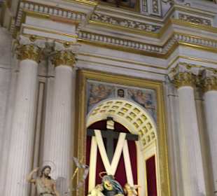 In der Klosterkirche von Valldemossa