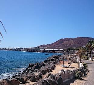 Playa Flamingo, Promenade 