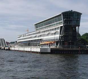 Hadag Linie 62 - auf dem Weg zum Elbstrand