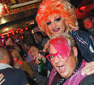 Olivia Jones mit Assistent Sven Florijan