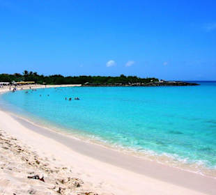 Der Strand von Mullet Bay