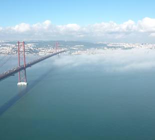 Brücke 25.April, Tejo, Lissabon