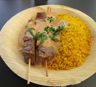 Straussspies mit Erdnusssoße