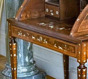 "Italienischer Salon": Detail Sekretär