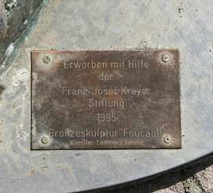 Bronzeskulptur "Foucault"