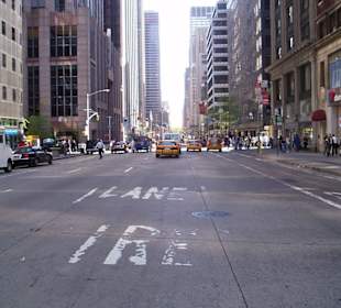 Straße/n von New York