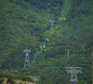 Die Liftanlage hinauf zum Monde