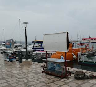 Blick zum Hafen von Crikvenica