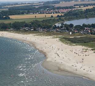 Der Strand Priwall von  oben