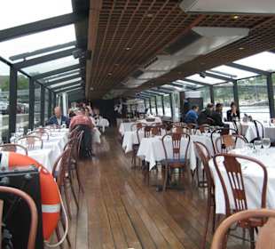 Das Schiff von La Marina de Paris