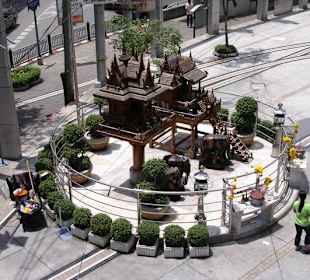 Gebetsstätte vor dem MBK Shopping Center