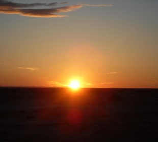 Sonnenaufgang in der Wüste (5.15 Uhr)