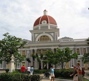 Eine Verwaltung in Cienfuegos