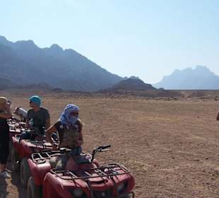 Quad-Tour im Gänsemarsch