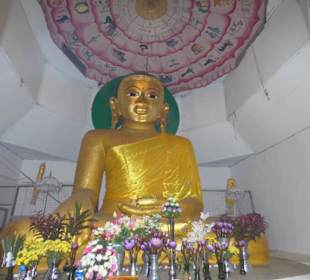 5 m hohe Buddha aus d. 3. Jahrhundert