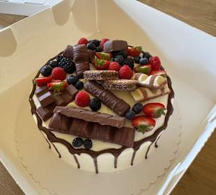 Eistorte (für 10 Personen)