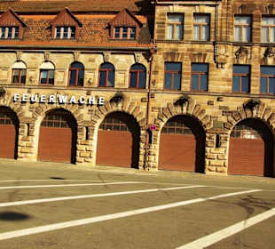 Die alte Feuerwache Fürth mittig Kirchweih