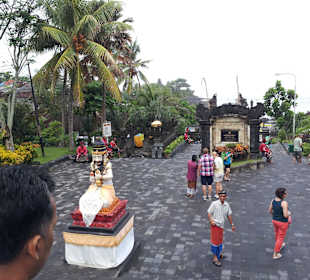 Tempelanlage am Meer