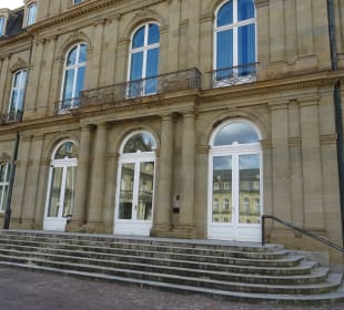  Neues Schloß